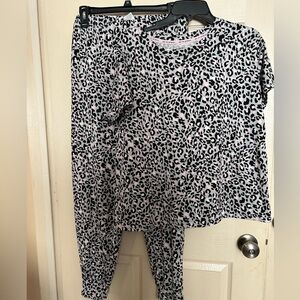 Leopard Print Women's Pajama Set - Black & Light Pink